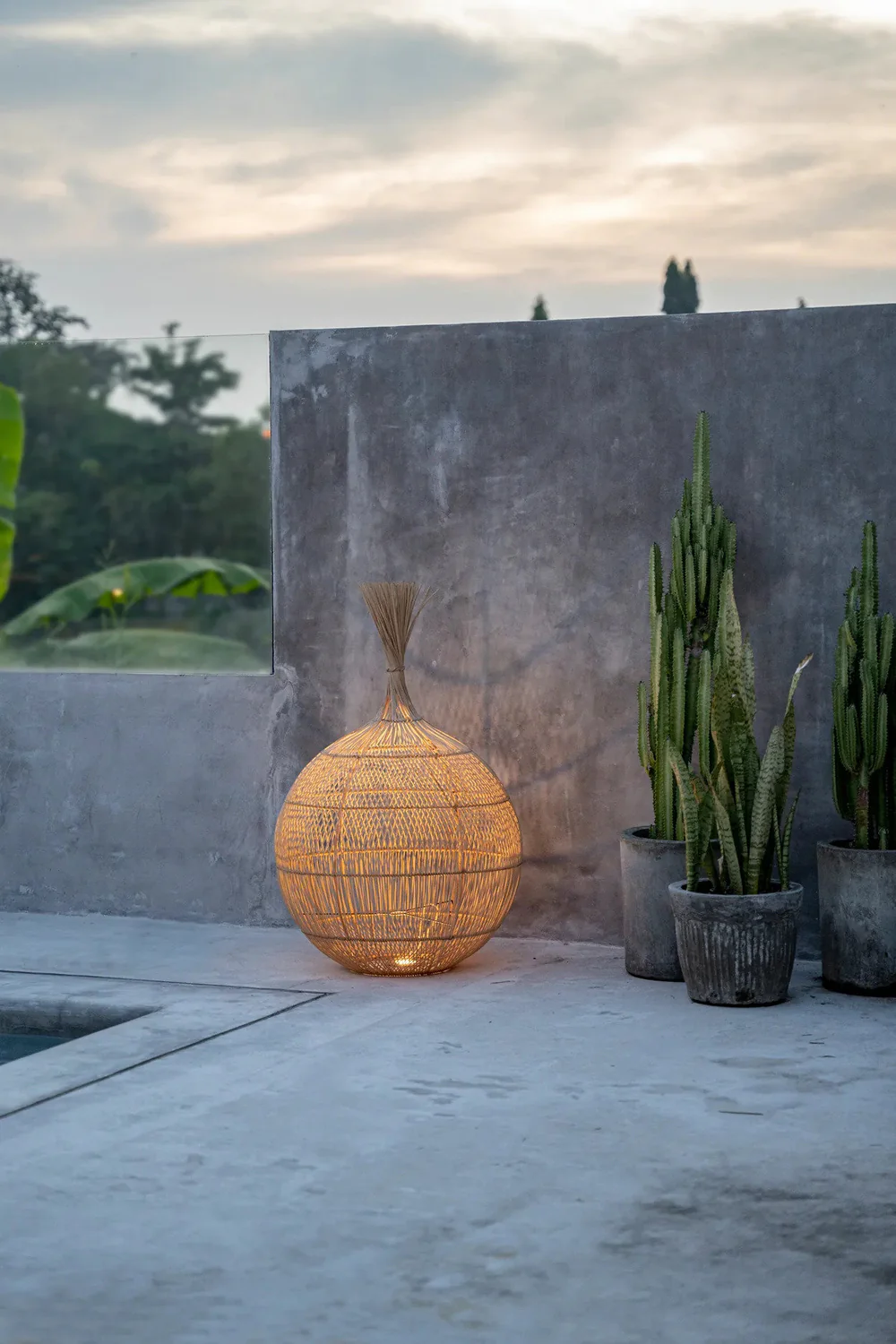 BAZAR BIZAR — 1.Bazar Bizar the-wonton-floor-lamp-pendant-natural