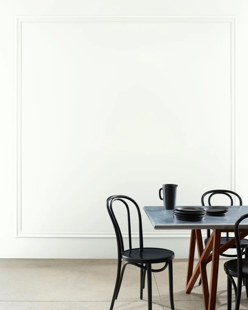 BENJAMIN MOORE — BM chantilly-lace