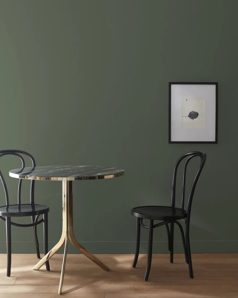 BENJAMIN MOORE — BM green-paint-084-vintage